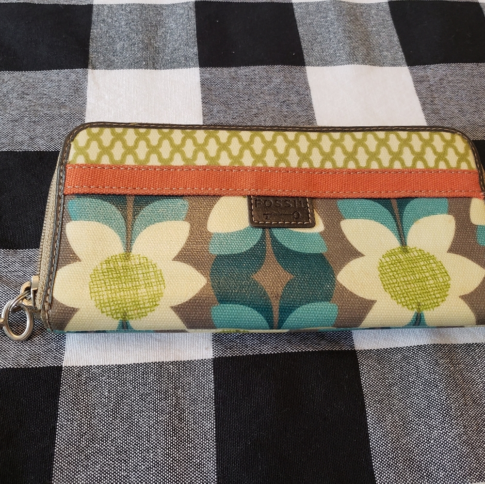 Fossil wallet